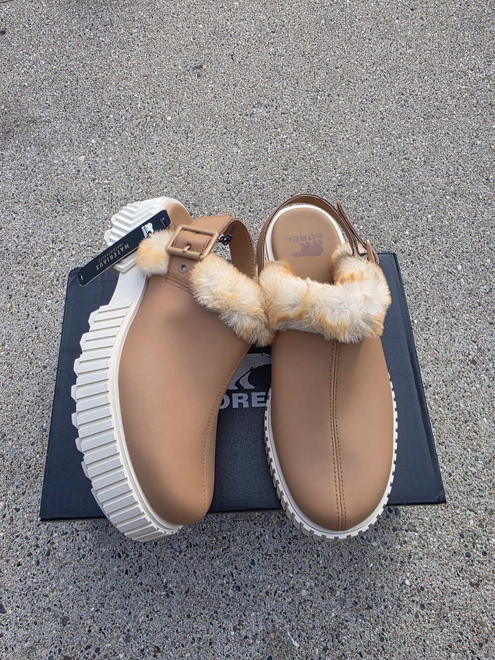 Sorel Women’s Tan Faux-Fur Clog Size 7